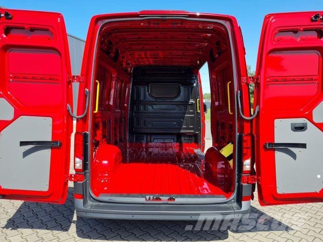Volkswagen Crafter 35 Kasten L3H3 AG KLIMA KOMFORT PDC TEMP شاحنة مقفلة