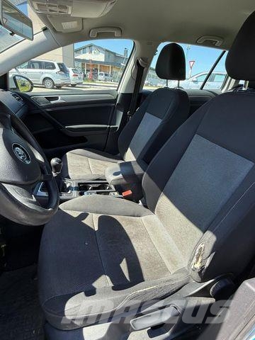 Volkswagen Golf VII Variant Trendline BMT Voiture