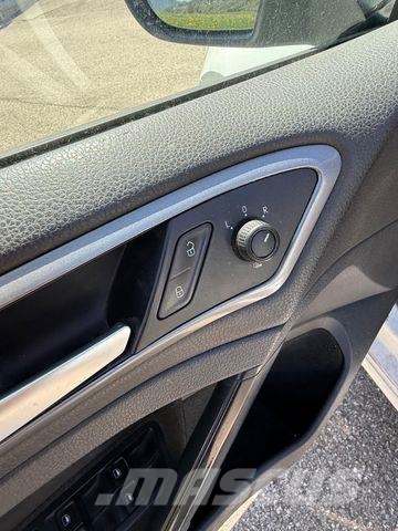 Volkswagen Golf VII Variant Trendline BMT Voiture
