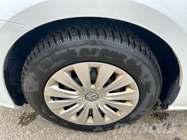 Volkswagen Golf VII Variant Trendline BMT/Start-Stopp Automobily