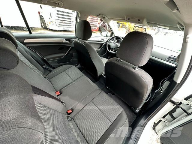 Volkswagen Golf VII Variant Trendline BMT/Start-Stopp Automobily