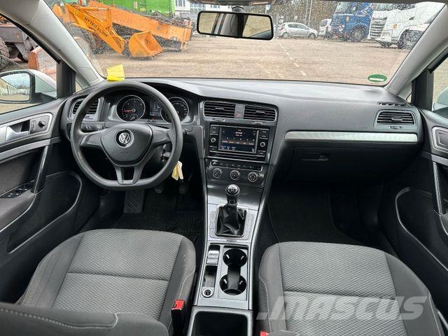 Volkswagen Golf VII Variant Trendline BMT/Start-Stopp Automobily