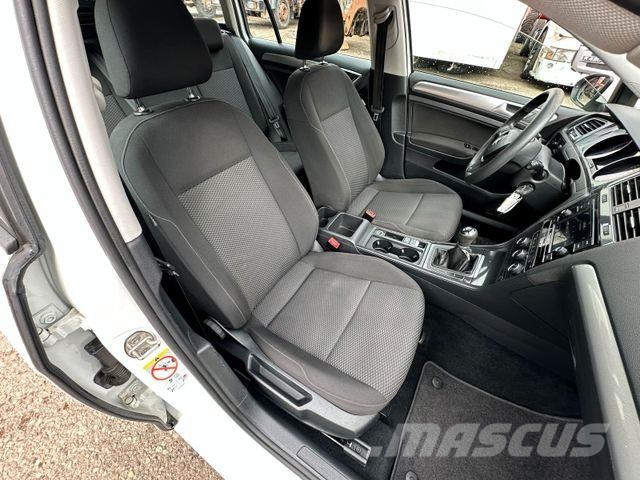 Volkswagen Golf VII Variant Trendline BMT/Start-Stopp Automobily
