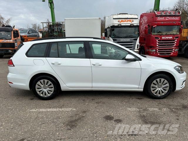 Volkswagen Golf VII Variant Trendline BMT/Start-Stopp Automobily