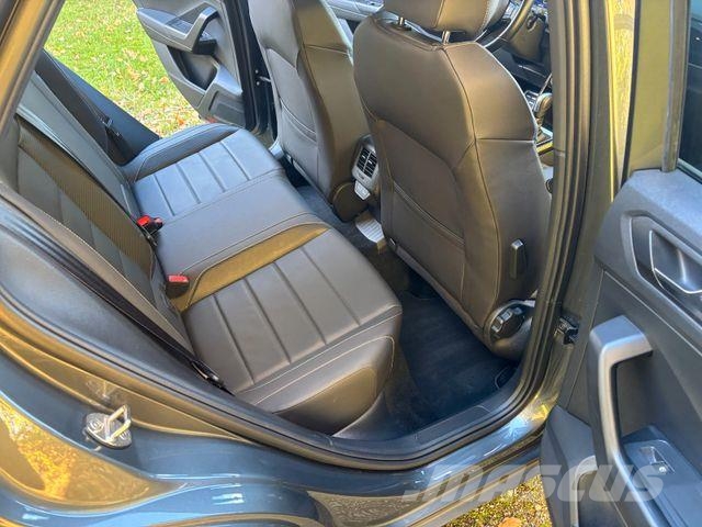 Volkswagen T-Roc R 4Motion| 8xbereift*Navi*Leder*beats*Pano Bestelwagens met open laadbak