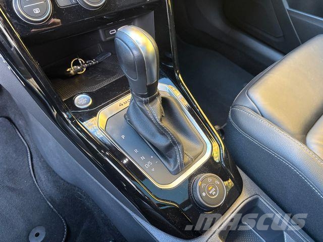 Volkswagen T-Roc R 4Motion| 8xbereift*Navi*Leder*beats*Pano Bestelwagens met open laadbak