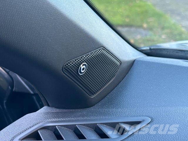 Volkswagen T-Roc R 4Motion| 8xbereift*Navi*Leder*beats*Pano Bestelwagens met open laadbak