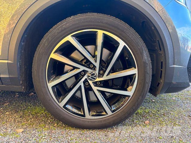 Volkswagen T-Roc R 4Motion| 8xbereift*Navi*Leder*beats*Pano Bestelwagens met open laadbak