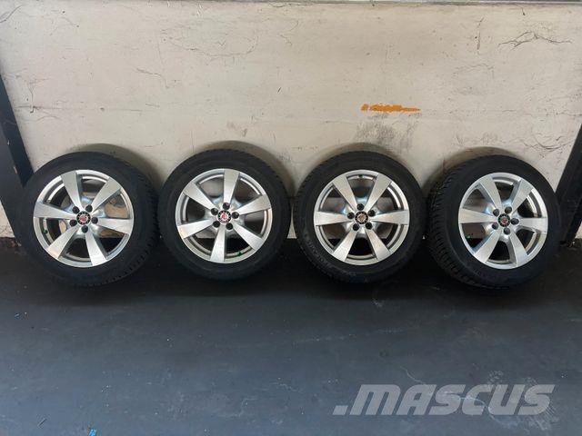 Volkswagen T-Roc R 4Motion| 8xbereift*Navi*Leder*beats*Pano Bestelwagens met open laadbak
