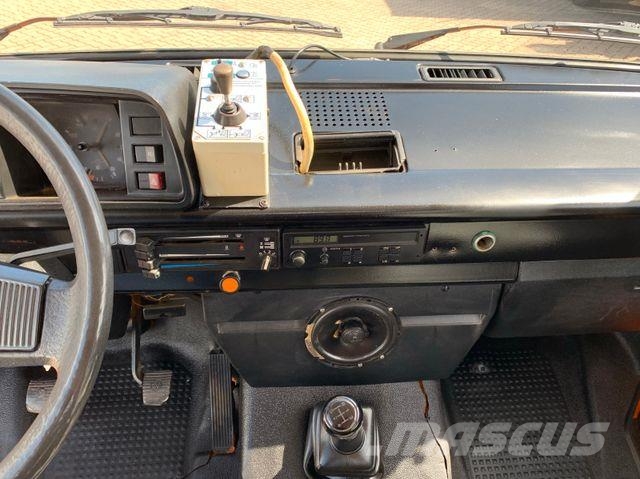Volkswagen T3 Doka Pritsche Syncro 4x4/ AHK / 5 Sitze 皮卡车