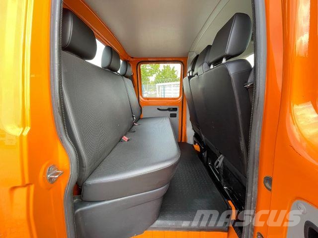 Volkswagen T6 DoKa Pritsche lang/ AC/ 6 Sitze/ AHK 2.5t 皮卡车
