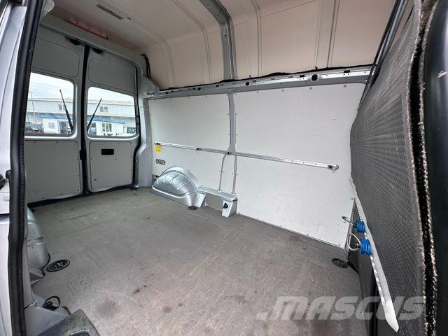 Volkswagen T6 KA L2H2/ 110kw/ AC/ 2 Sitze/ AHK/ HU Neu Gesloten bedrijfswagens
