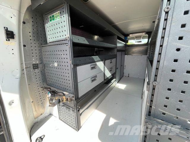 Volkswagen T6 KA lang/ 4x4/ AC/ Standhzg./ AHK/ Werkstatt شاحنة مقفلة