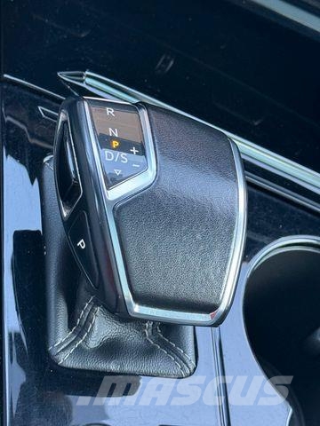 Volkswagen Touareg R-Line 4Motion Pick up/Dropside