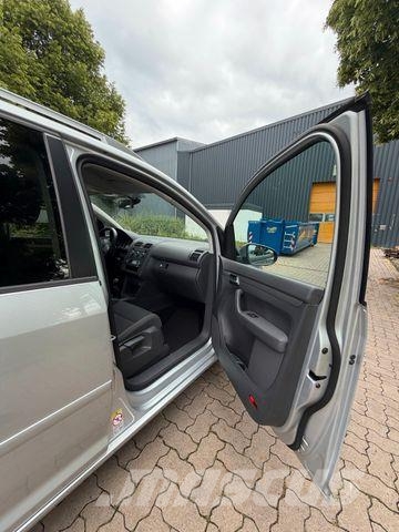 Volkswagen Touran - 1.6 TDI - Comfortline Carros