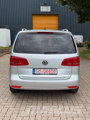 Volkswagen Touran - 1.6 TDI - Comfortline Carros