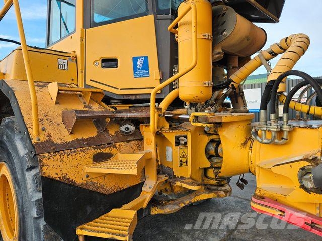 Volvo A 30 D *2003*24.091 h*CE*6x6*Heckklappe*Kamera*K Zglobni demperji