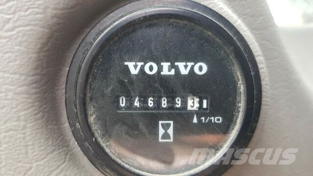 Volvo Ec 250 DNL mit Neu Long REach Arm 16 m Raupenbagger