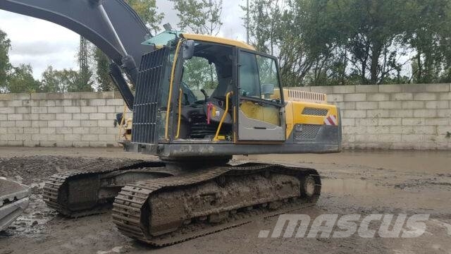 Volvo Ec 250 DNL mit Neu Long REach Arm 16 m Raupenbagger