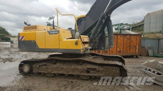Volvo Ec 250 DNL mit Neu Long REach Arm 16 m Raupenbagger