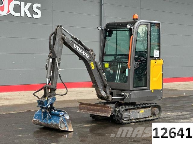 Volvo EC15E 2022 12kw Wechsler &amp; Schwenkschaufel Mini pelle < 7t