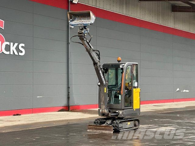 Volvo EC15E 2022 12kw Wechsler &amp; Schwenkschaufel Mini pelle < 7t