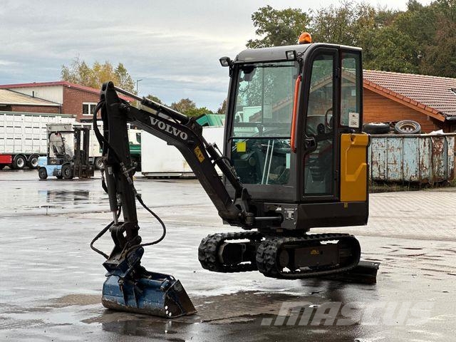 Volvo EC15E 2022 12kw Wechsler &amp; Schwenkschaufel Mini pelle < 7t