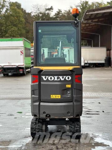 Volvo EC15E 2022 12kw Wechsler &amp; Schwenkschaufel Mini pelle < 7t