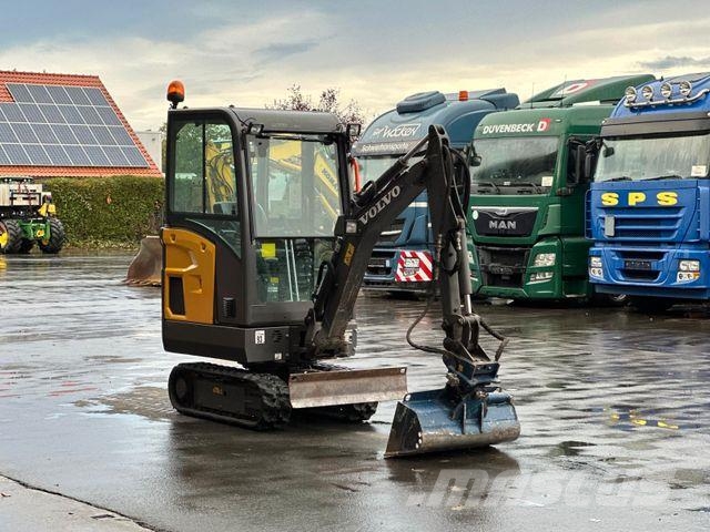 Volvo EC15E 2022 12kw Wechsler &amp; Schwenkschaufel Mini pelle < 7t