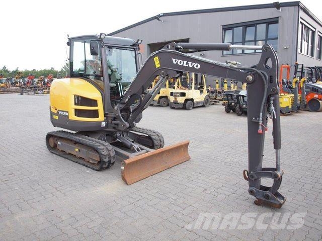 Volvo EC35D Mini ekskavatörler, 7 tona dek