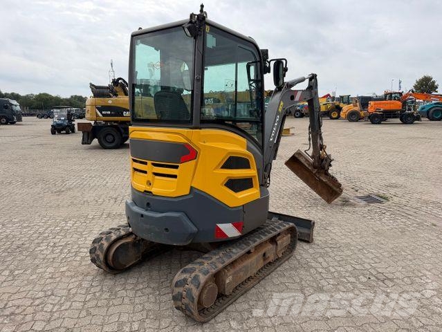 Volvo ECR 25, mecha. S.W.S., Hydr. Grabenschaufel Mini bagri <7t