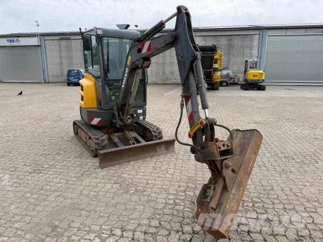 Volvo ECR 25, mecha. S.W.S., Hydr. Grabenschaufel Mini bagri <7t