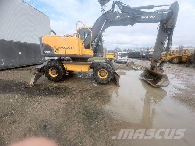Volvo EW 140 C Baujahr 2010 Lastik tekerli ekskavatörler