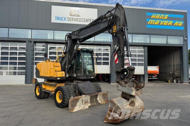 Volvo EW140 C 2x Schaufeln Oilquick Bouw - Overige