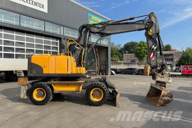 Volvo EW140 C 2x Schaufeln Oilquick Bouw - Overige
