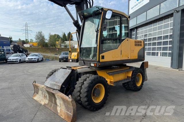 Volvo EW140 C 2x Schaufeln Oilquick Bouw - Overige