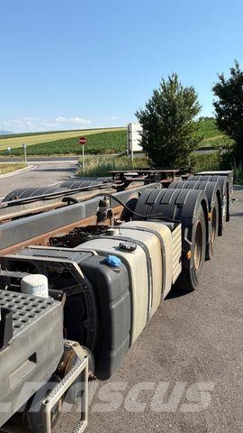 Volvo FAHRGEESTELL Pojazdy pod zabudowę