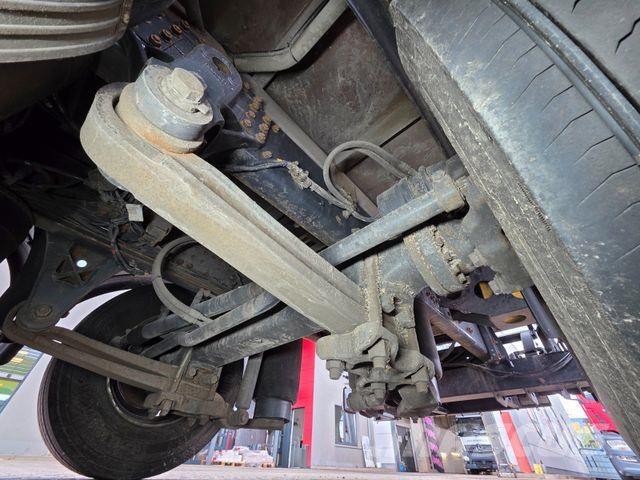Volvo FE 320 / Ladebordwand Camiones caja cerrada