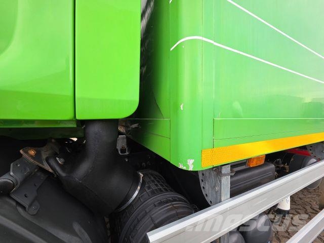 Volvo FE 320 / Ladebordwand Camiones caja cerrada