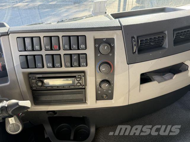 Volvo FE320 6X2 HMF 1620 K5 bis 18.50 Meter Pritschenwagen/Pritschenwagen mit Seitenklappe