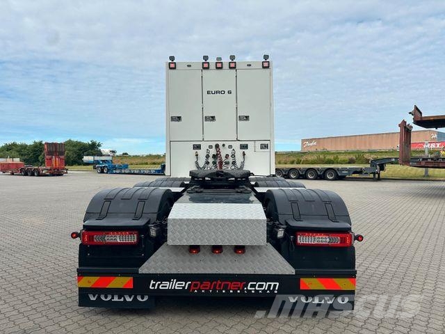 Volvo FH 16.750 8×4 / 250,000 kg / Hydraulic Dragbilar