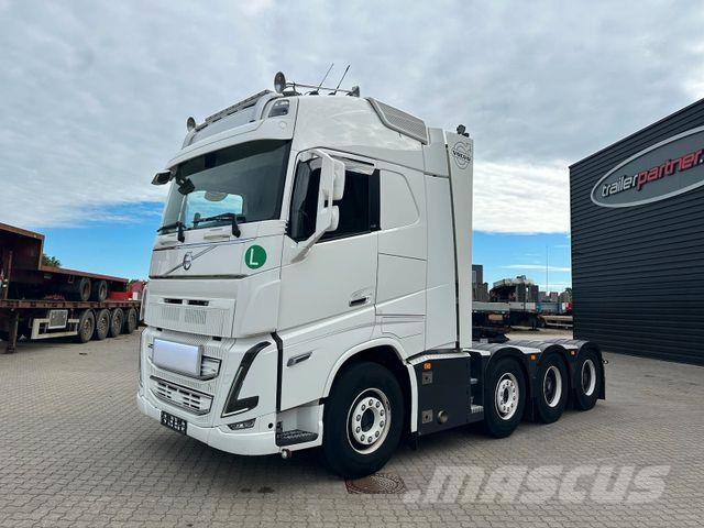 Volvo FH 16.750 8×4 / 250,000 kg / Hydraulic Dragbilar