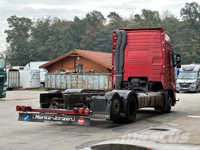 Volvo FH 460 6x2 LL EEV /ACC/NLA/LDW Fahrgestell شاحنات بمقصورة وهيكل