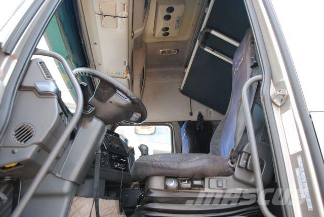 Volvo FH 460 Globetrotter, low deck mega Trekkers
