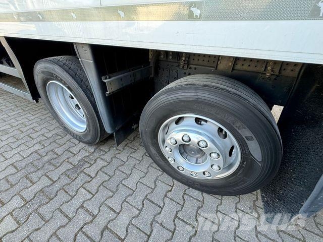 Volvo FH 460 Tiefkühlkoffer*2 Stück * Temperature controlled trucks