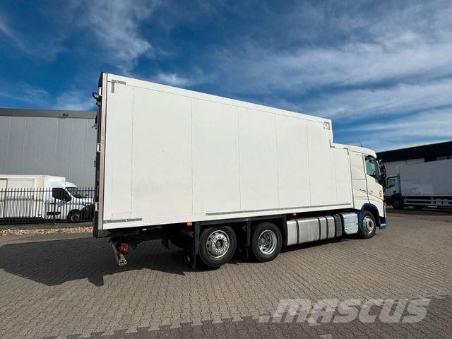 Volvo FH 460 Tiefkühlkoffer*2 Stück * Temperature controlled trucks