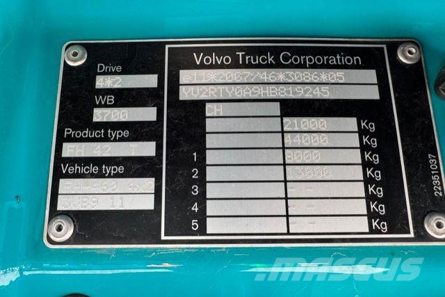 Volvo FH-460 XXL 2x Tanks 1200L Dragbilar