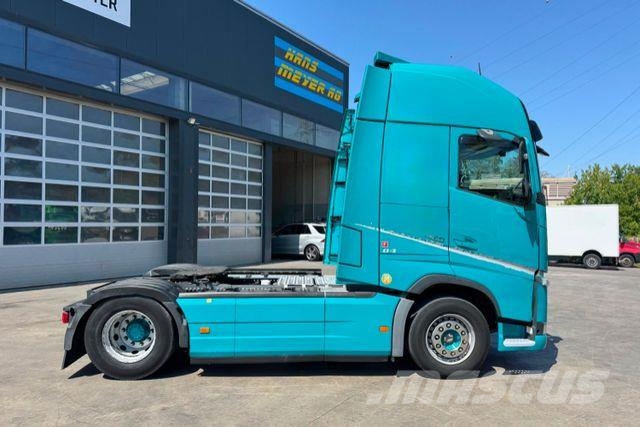 Volvo FH-460 XXL 2x Tanks 1200L Dragbilar