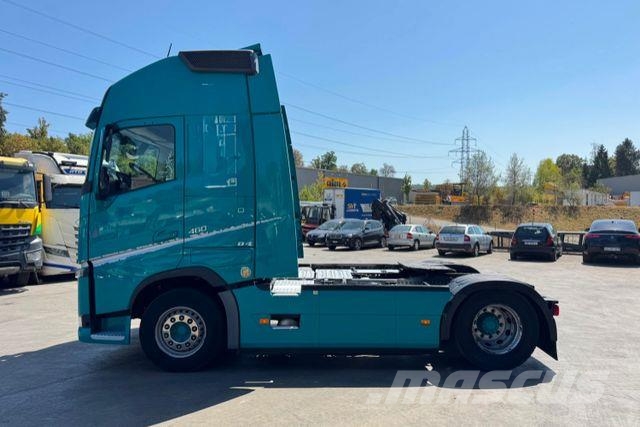 Volvo FH-460 XXL 2x Tanks 1200L Dragbilar