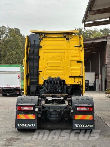 Volvo FH 500 4x2 LL SA ACC/TV/LDW/LED/EBA Vlačilci